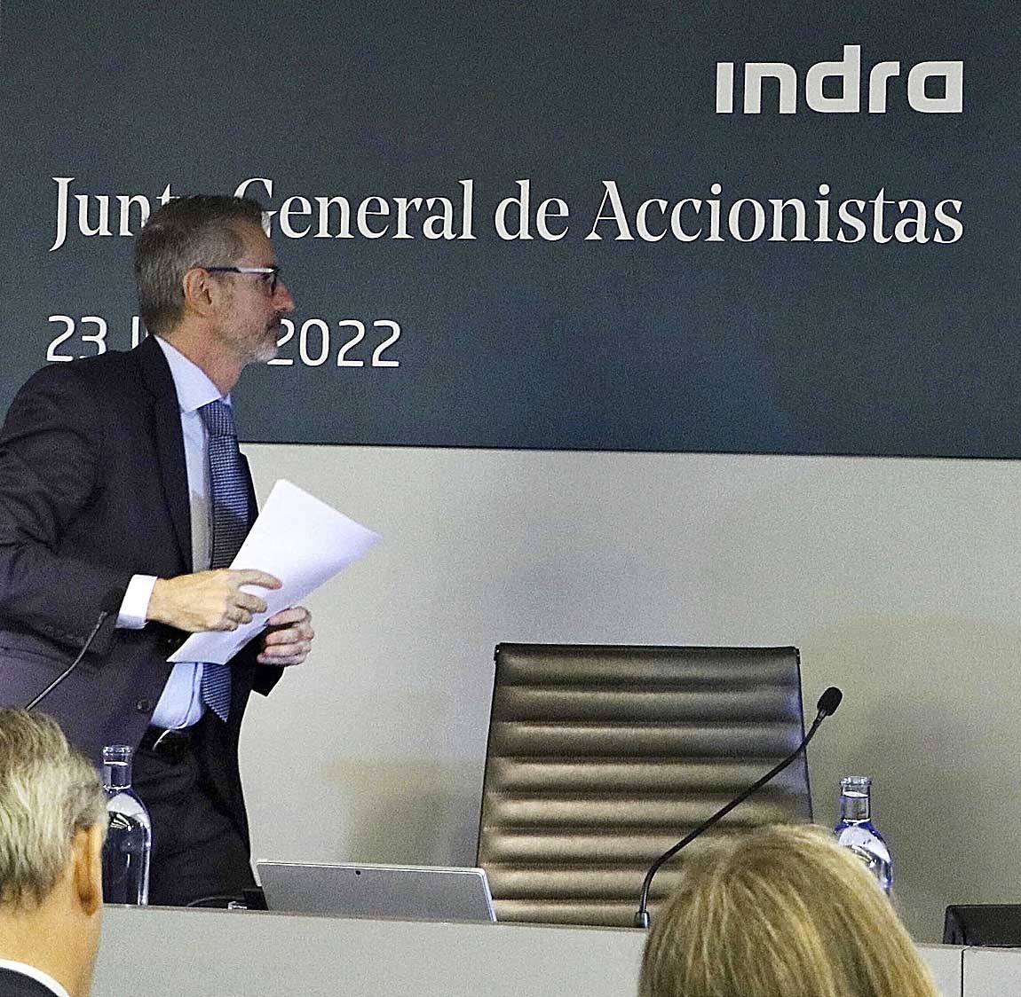 Indra se desinfla un 15% y queda a merced del ciclo militar europeo