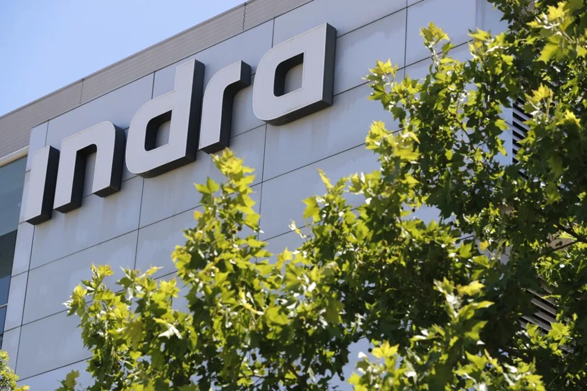 Indra suma otro proyecto millonario con el respaldo político del PSOE