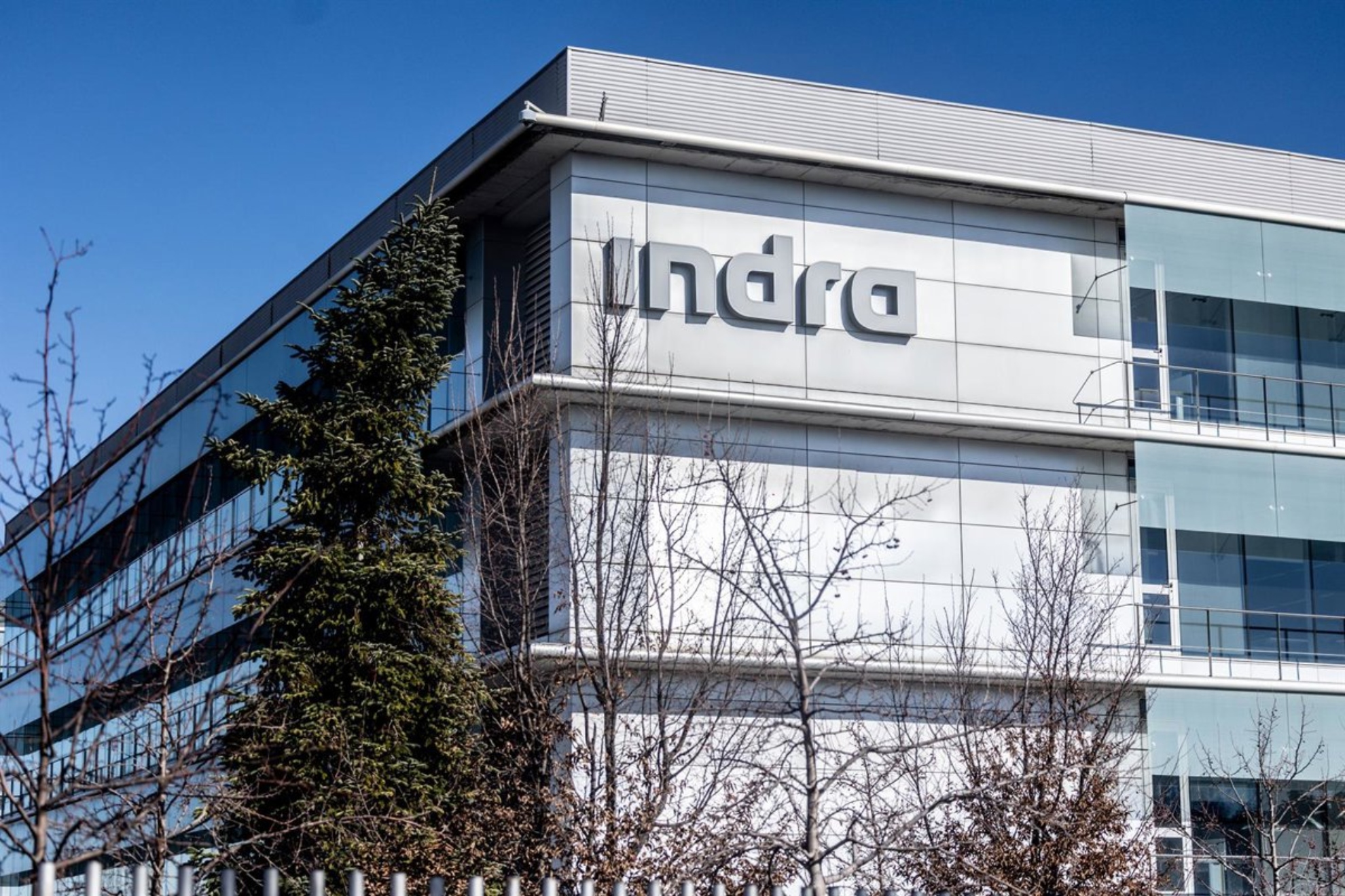 Veinte reuniones en cinco meses para una sola operación: ¿es normal que esto ocurra en Indra?