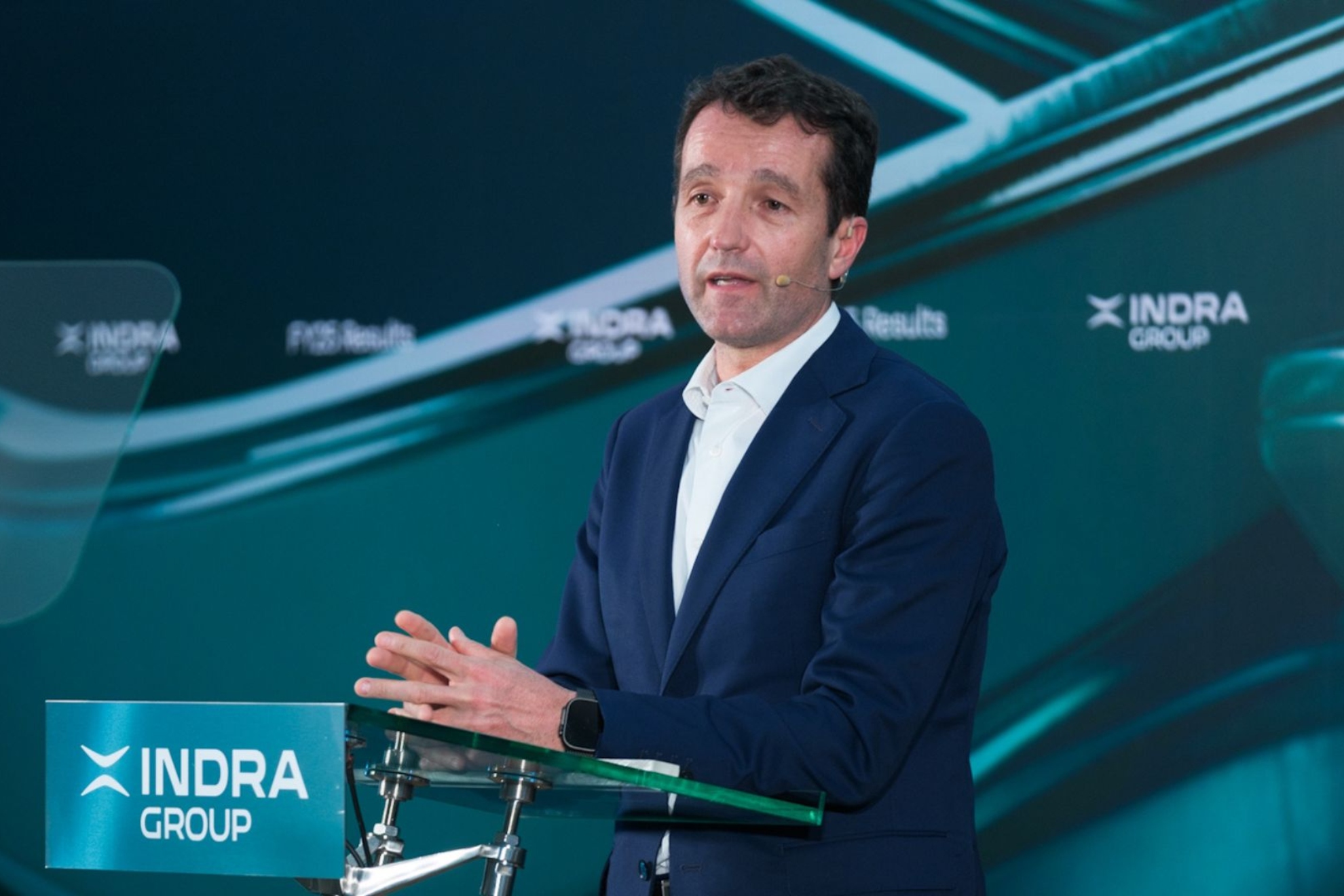 Escribano y De los Mozos mantienen salarios millonarios en medio del conflicto